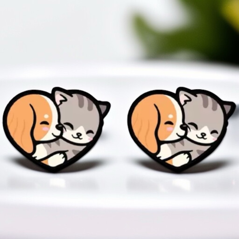 Purr-fectly Pawsome Heart-Shaped Stud Earrings! 🐈🐾🐕NWT Animal Studs